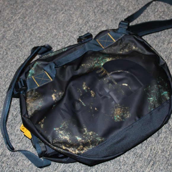 The North Face Base Camp Duffel - L - Picture 3 of 9